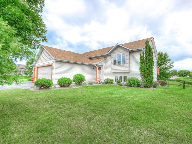301 Birch Ave NW, Saint Michael, MN 55376