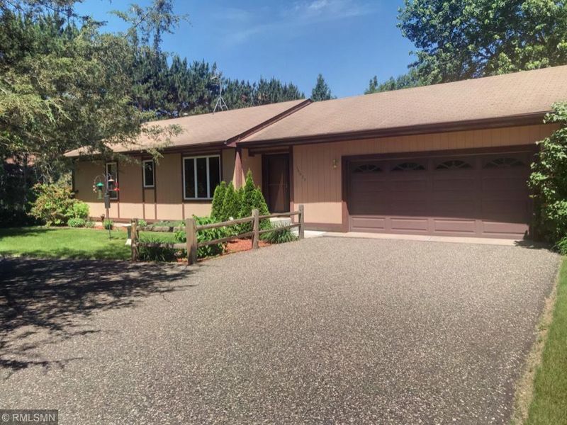 16620 1st St S, Lakeland, MN 55043