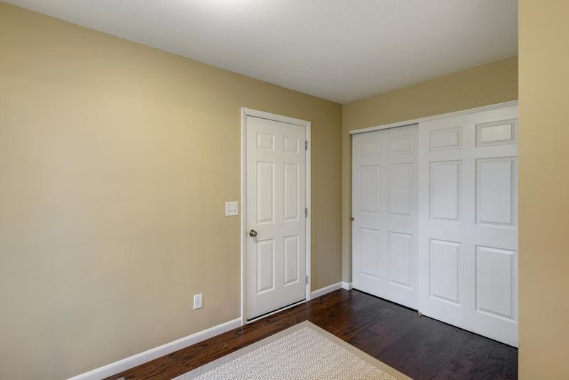 7940 Idaho Cir N, Brooklyn Park, MN 55445