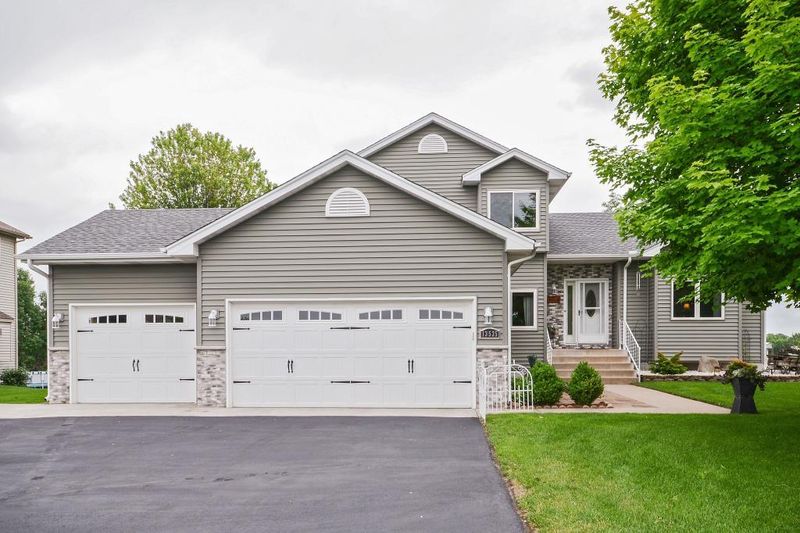 13535 Fiona Ave N, Hugo, MN 55038