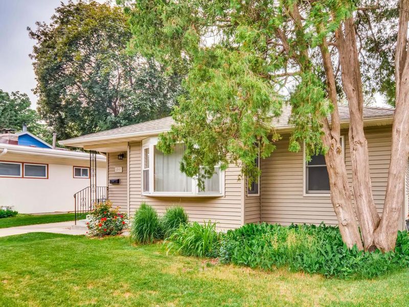 6918 James Ave S, Richfield, MN 55423