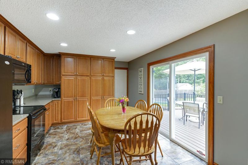 10231 Olive St NW, Coon Rapids, MN 55433