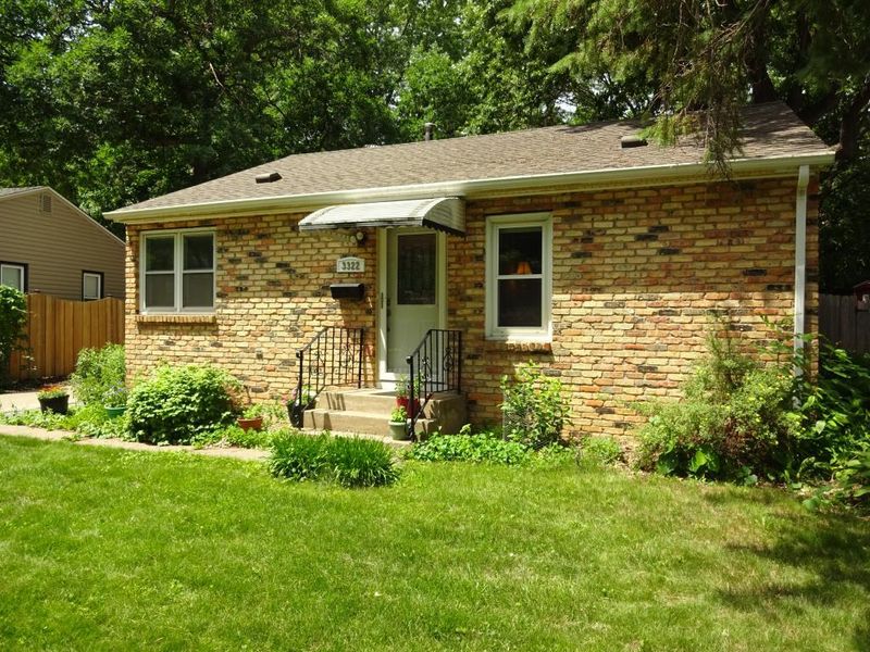 3322 Arthur St NE, Minneapolis, MN 55418