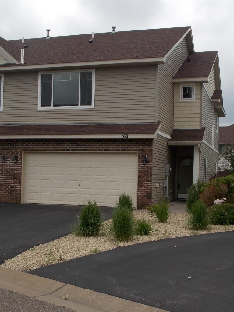 162 Shetland Ln, Lino Lakes, MN 55014