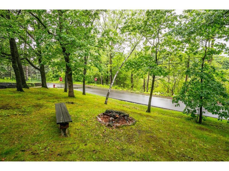 107 Leeds Pl, Willernie, MN 55090