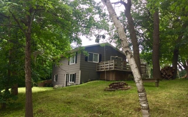 107 Leeds Pl, Willernie, MN 55090