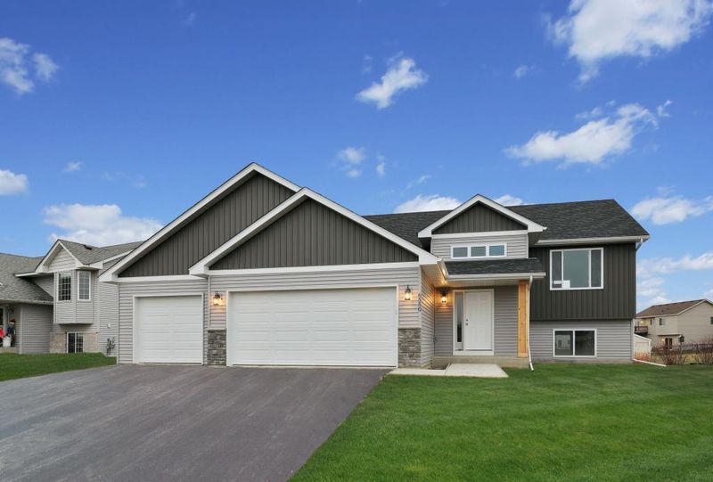 2311 Buffalo Run Rd, Buffalo, MN 55313