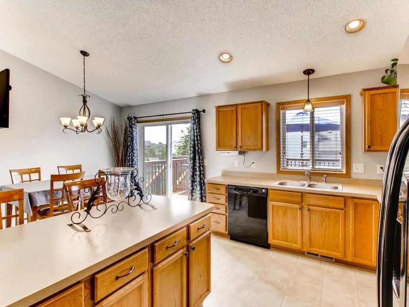 18733 Providence Dr, Big Lake, MN 55309