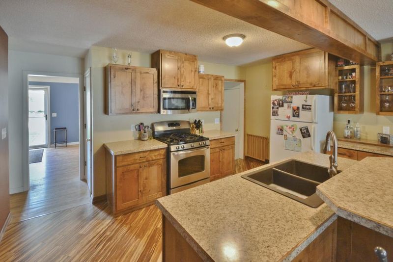 5857 Nevada Ave N, Crystal, MN 55428