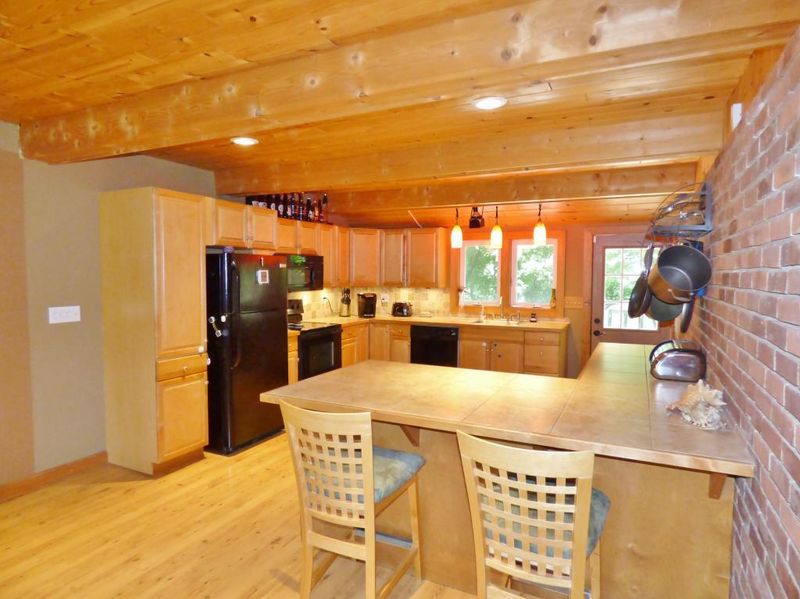 1530 N Arm Dr, Mound, MN 55364