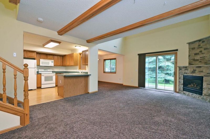 596 Monn Ave, Vadnais Heights, MN 55127