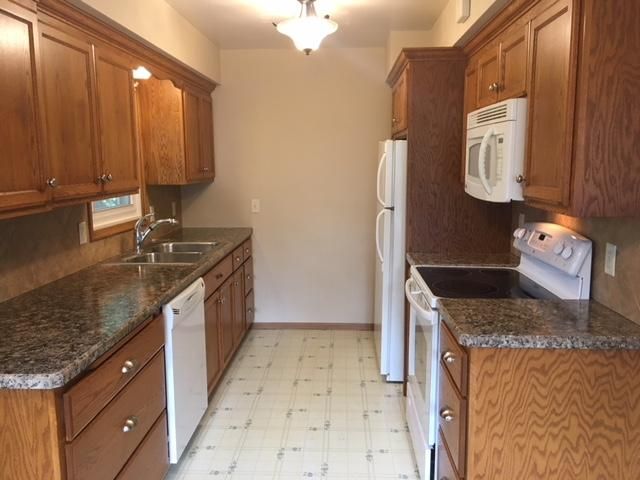 13808 Shelly Ln, Burnsville, MN 55337