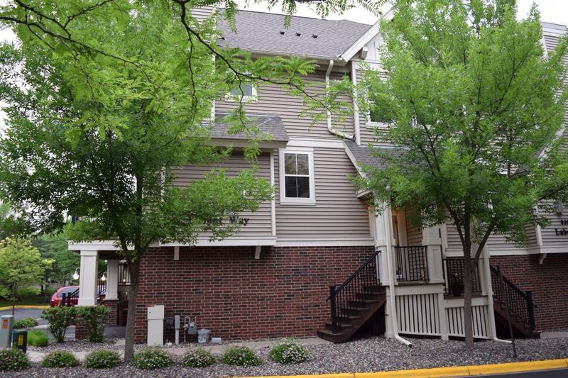 8359 Labont Way, Eden Prairie, MN 55344