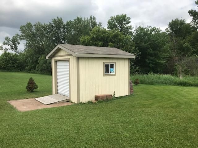1000 Palomino St, Braham, MN 55006
