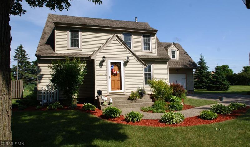 523 N 4th St, Le Sueur, MN 56058