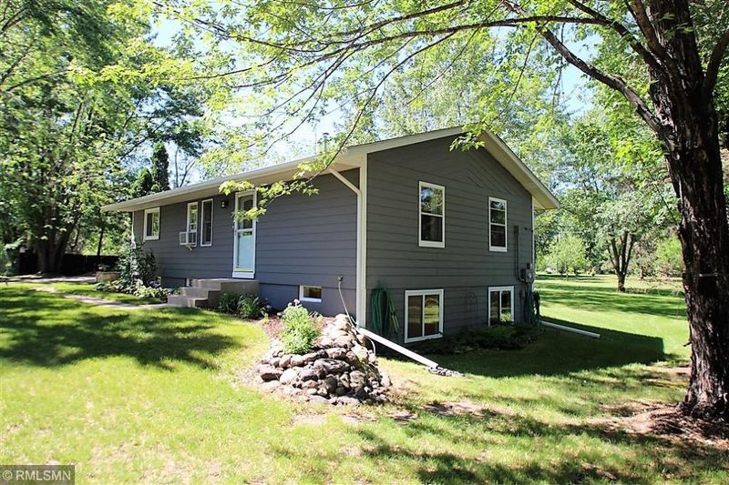 1817 Danforth Cir, Clearwater, MN 55320