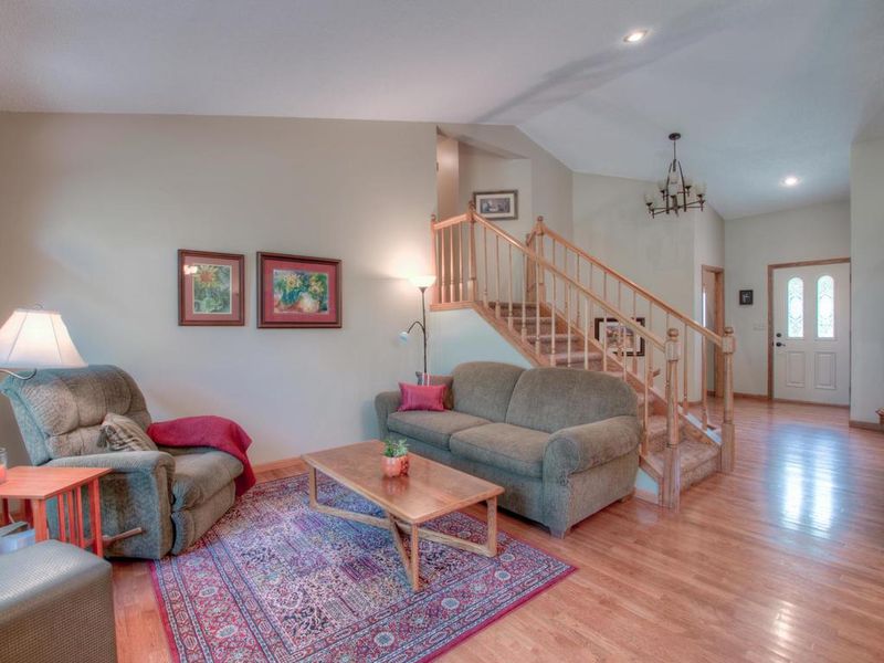 19988 Rhoda Ave, Welch, MN 55089