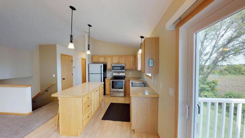 1007 Whitetail Ln, Montrose, MN 55363