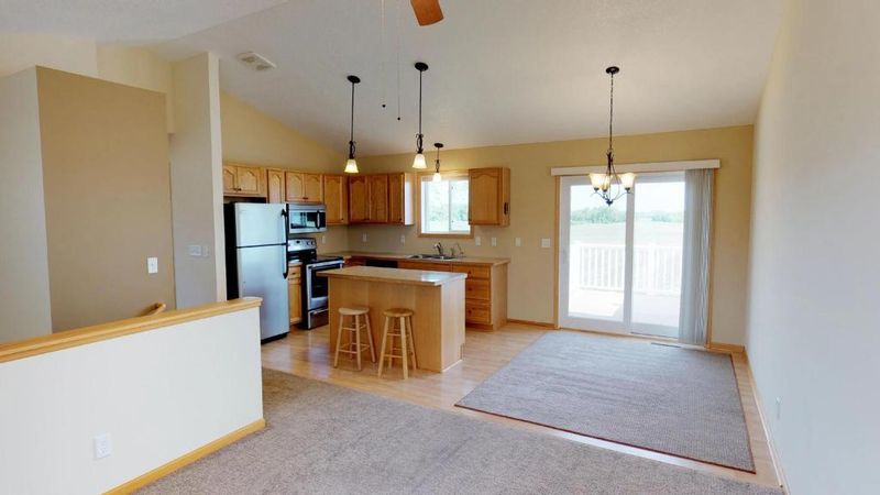 1007 Whitetail Ln, Montrose, MN 55363