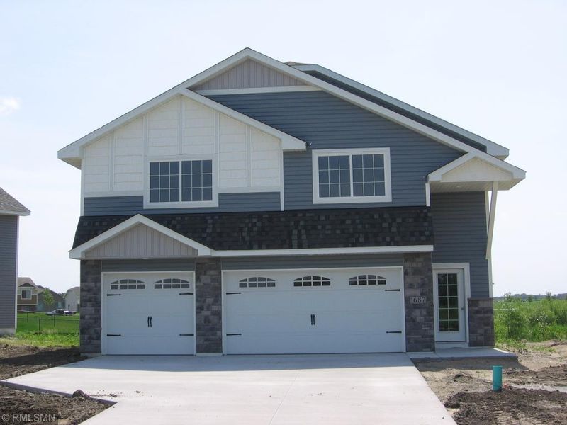 1687 Hidden Trl, Mayer, MN 55360