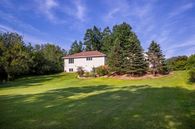 3779 Johnson Rd, Hermantown, MN 55811
