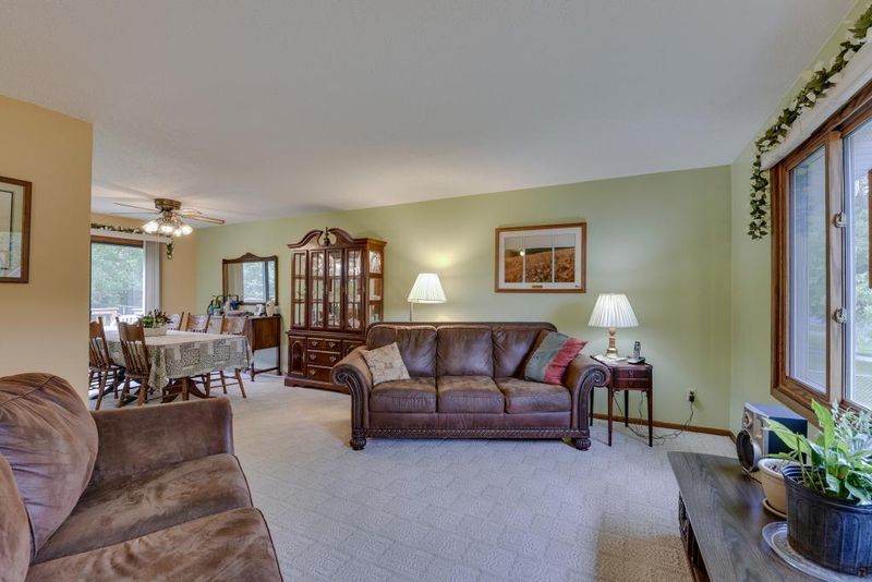 6224 Zealand Ave N, Brooklyn Park, MN 55428