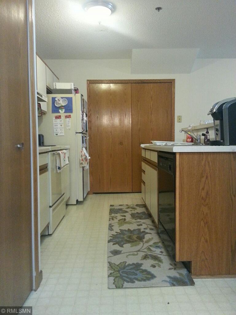 2602 Lockwood Dr #83, Eagan, MN 55120