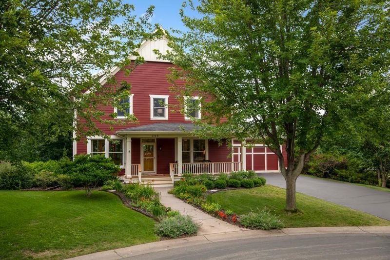 385 Farm Hill Green, Stillwater, MN 55082