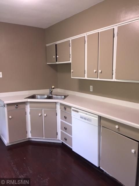 596 Main St S, Hutchinson, MN 55350
