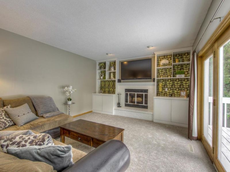 9882 Purgatory Rd, Eden Prairie, MN 55347