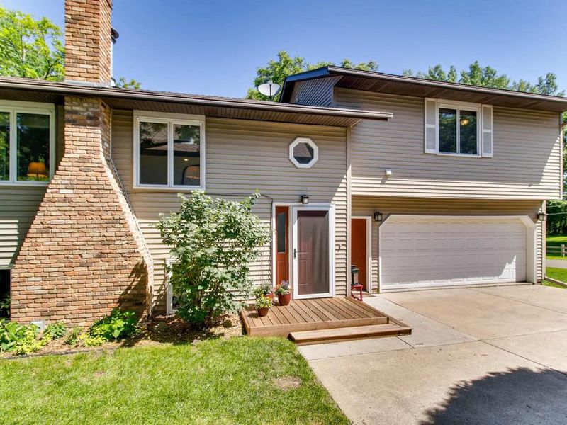 5803 Lake Ave, White Bear Lake, MN 55110