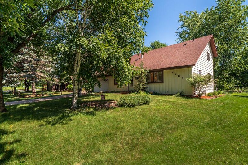 7281 Innsdale Ave S, Cottage Grove, MN 55016