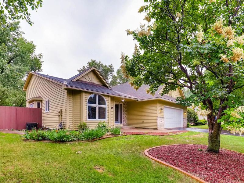 2117 87th Trl N, Brooklyn Park, MN 55443