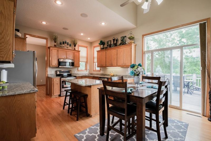 19984 Evensong Ave, Farmington, MN 55024