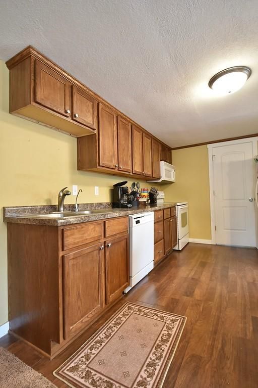 401 S Main St, Pine Island, MN 55963