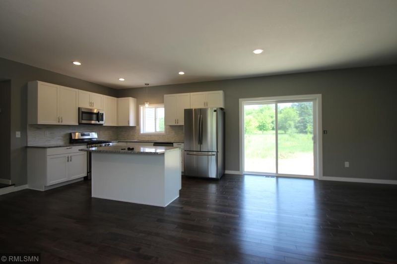 2811 330th Ln NW, Cambridge, MN 55008