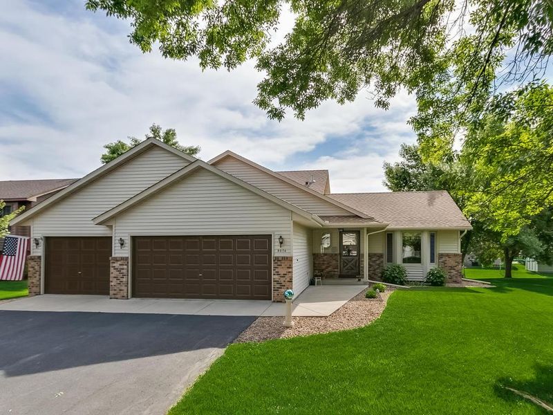 9074 Rosewood Ln N, Maple Grove, MN 55369