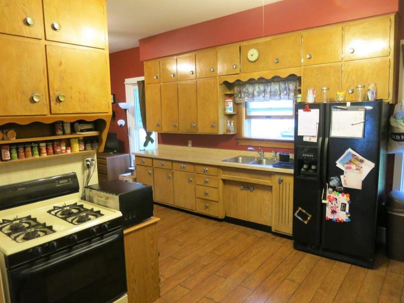 654 E Rose St, Owatonna, MN 55060