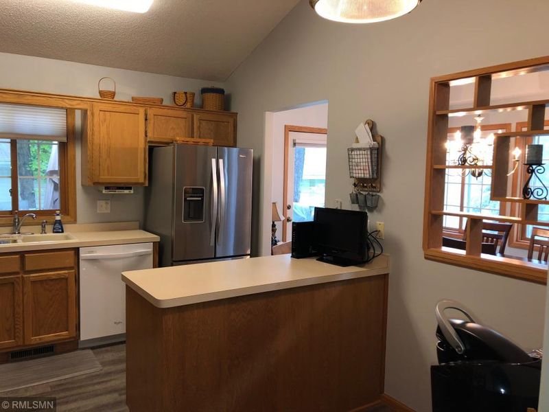 718 E Nicollet Blvd, Burnsville, MN 55337