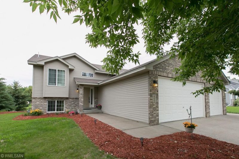 4441 231st Ct NW, Saint Francis, MN 55070