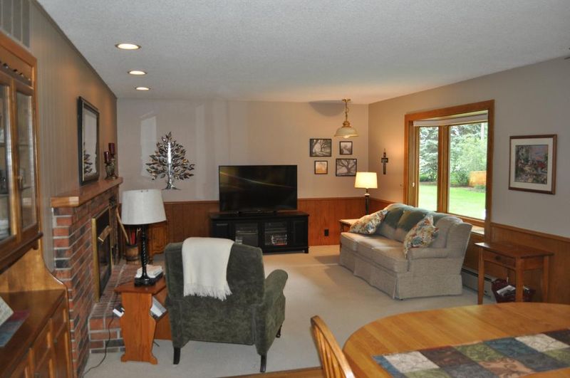 216 7th Ave NE, Osseo, MN 55369