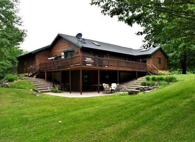 1604 Niles Ln, Centuria, WI 54824