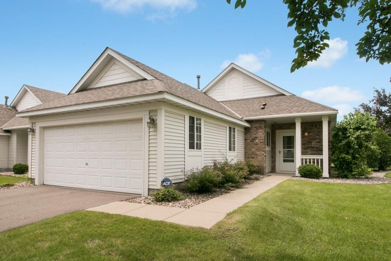 4285 Lawndale Ln N, Plymouth, MN 55446