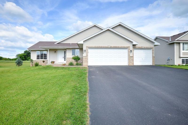 1010 6th Ave SW, Isanti, MN 55040