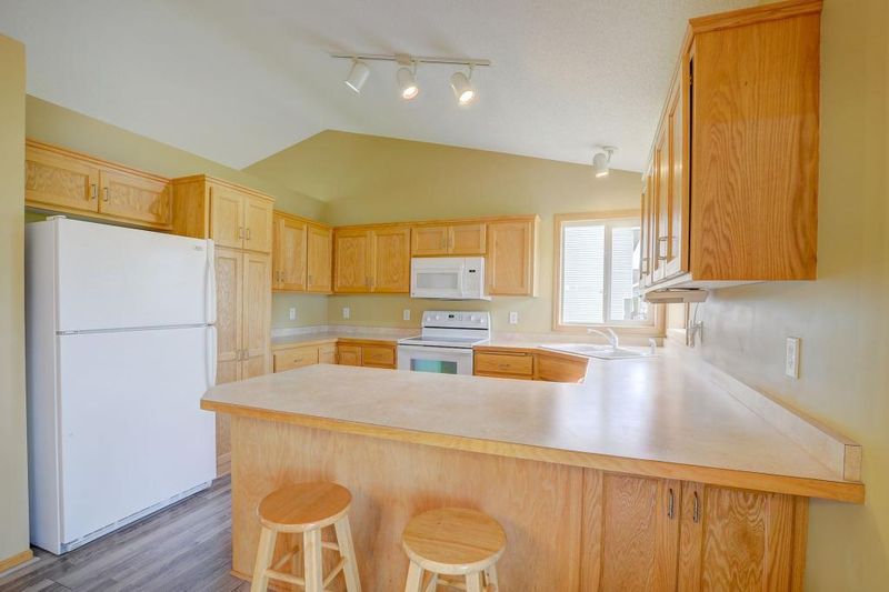 1010 6th Ave SW, Isanti, MN 55040