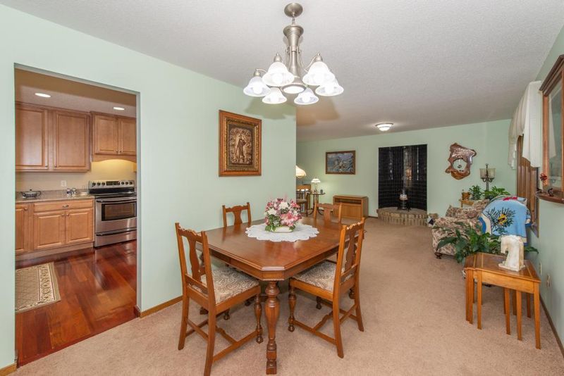 6390 Otter Rd, Mound, MN 55364