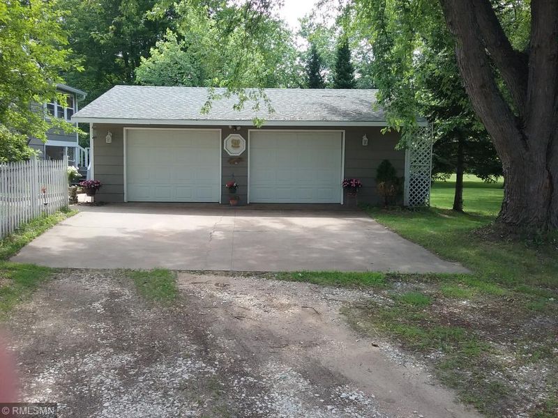 32115 Elk Ln, Stacy, MN 55079