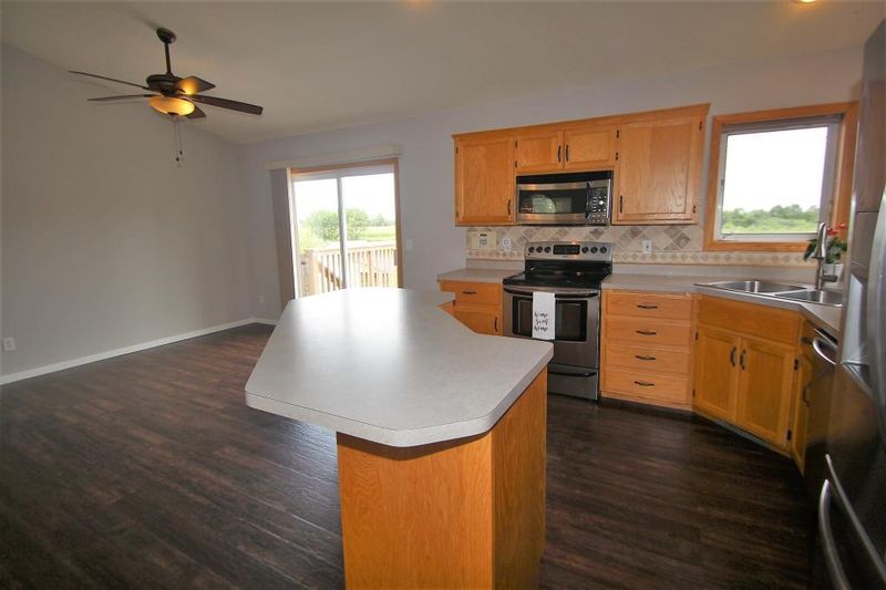 4561 Kady Ave NE, Saint Michael, MN 55376