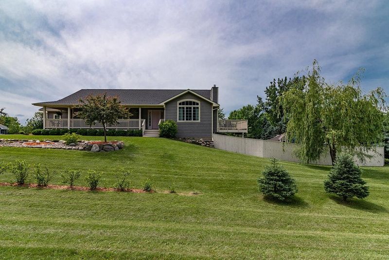 300 Trailstone Dr SW, Cokato, MN 55321