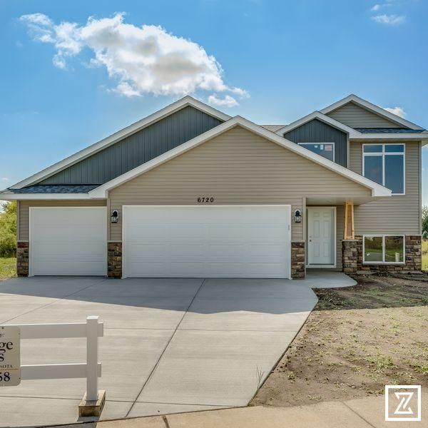 6720 Yosemite St, Saint Cloud, MN 56303